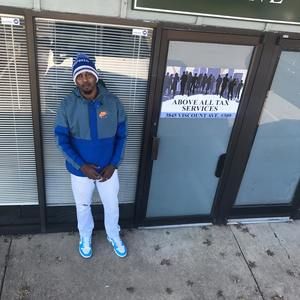 Meet your Posher, Deandre